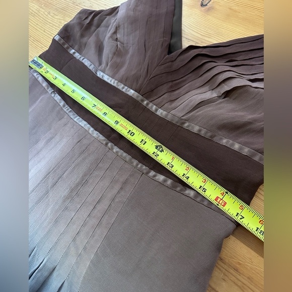 Anne Klein • 100% Silk Pleated Sleeveless Brown to Grey Ombré Midi Dress Sz 14 - Picture 8 of 8